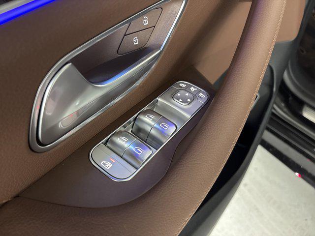 new 2025 Mercedes-Benz GLS 450 car