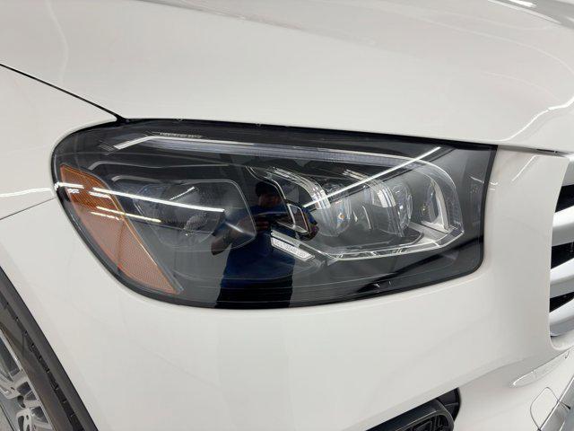 new 2025 Mercedes-Benz GLS 450 car