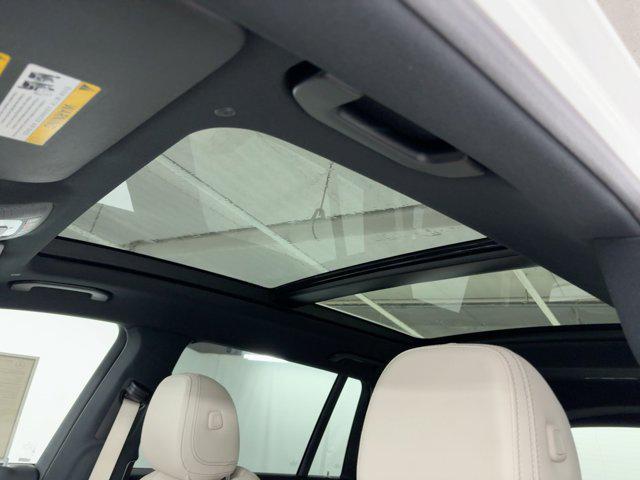 new 2025 Mercedes-Benz GLS 450 car