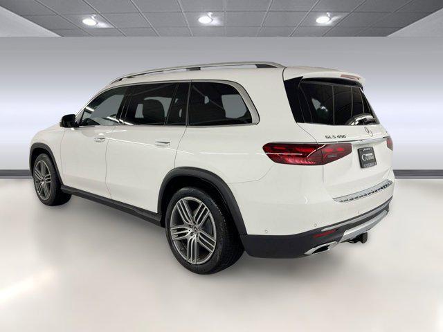new 2025 Mercedes-Benz GLS 450 car
