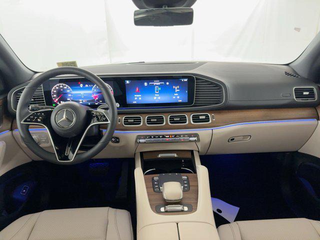 new 2025 Mercedes-Benz GLS 450 car