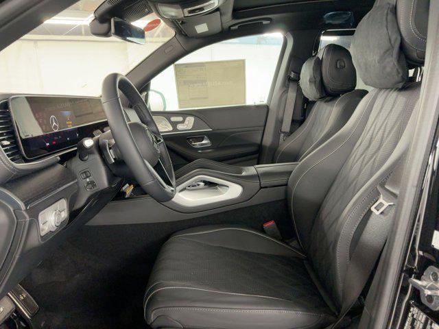 new 2025 Mercedes-Benz Maybach GLS 600 car