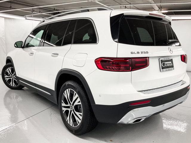 new 2024 Mercedes-Benz GLB 250 car, priced at $50,110