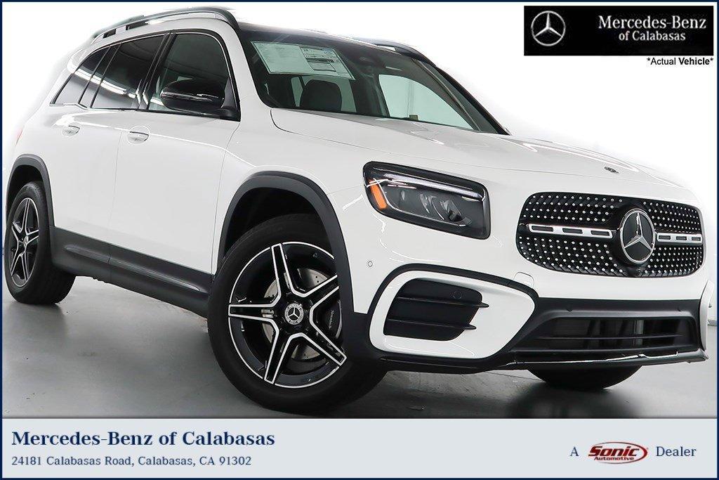 new 2024 Mercedes-Benz GLB 250 car, priced at $51,611