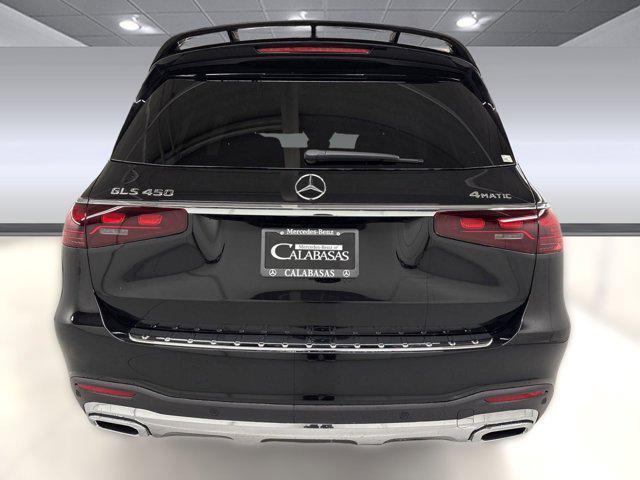 new 2025 Mercedes-Benz GLS 450 car