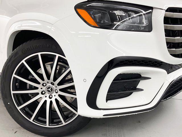 new 2025 Mercedes-Benz GLS 580 car