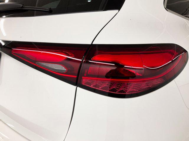 new 2025 Mercedes-Benz GLC 300 car, priced at $50,595