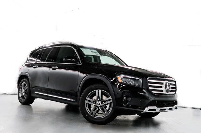 new 2024 Mercedes-Benz GLB 250 car, priced at $49,940