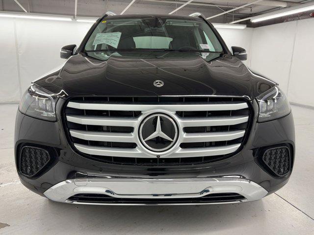 new 2026 Mercedes-Benz GLS 450 car