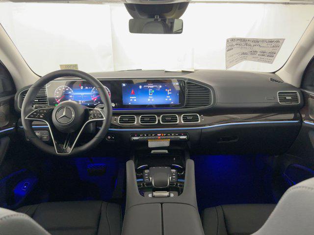 new 2026 Mercedes-Benz GLS 450 car