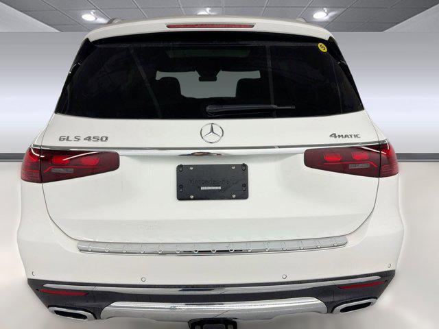 new 2025 Mercedes-Benz GLS 450 car