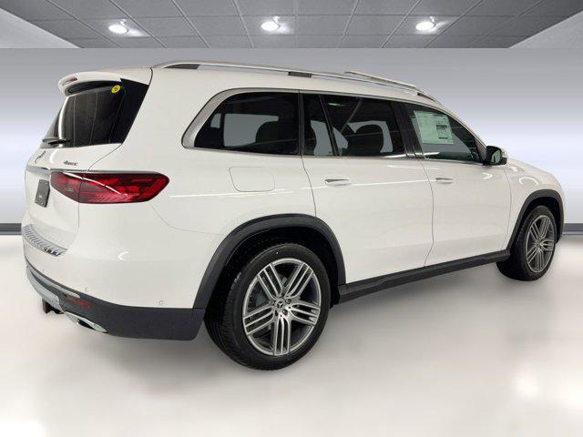 new 2025 Mercedes-Benz GLS 450 car