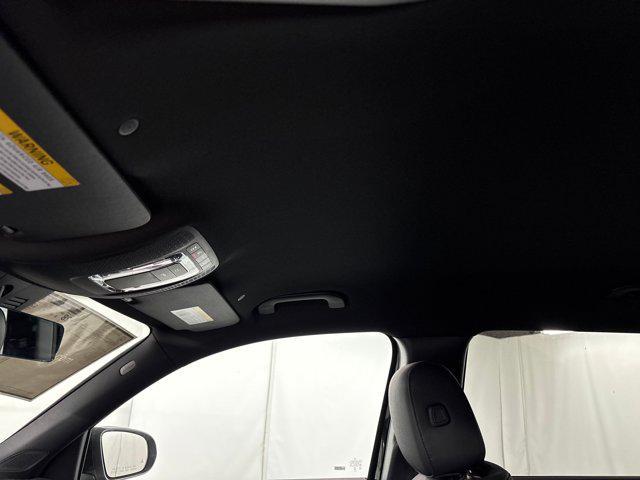 new 2026 Mercedes-Benz GLB 250 car, priced at $46,680