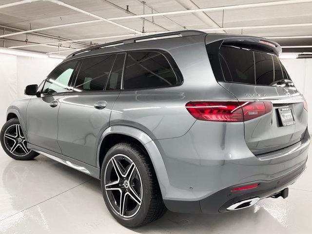 new 2025 Mercedes-Benz GLS 450 car