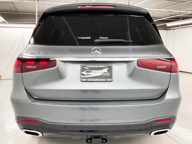 new 2025 Mercedes-Benz GLS 450 car