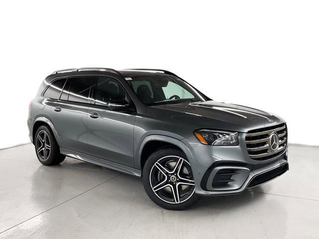 new 2025 Mercedes-Benz GLS 450 car