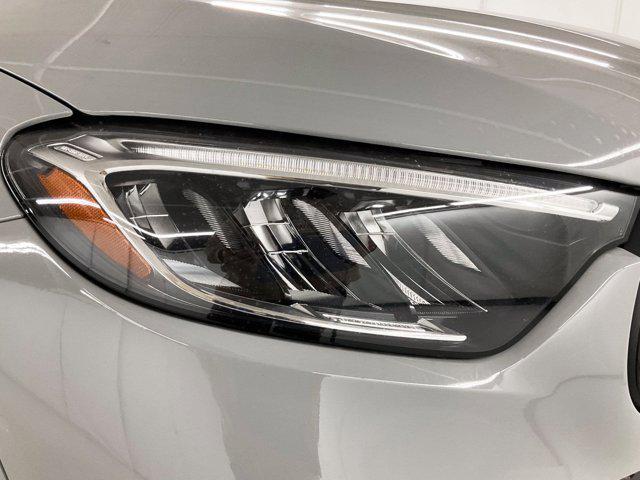 new 2025 Mercedes-Benz GLC 300 car, priced at $61,415
