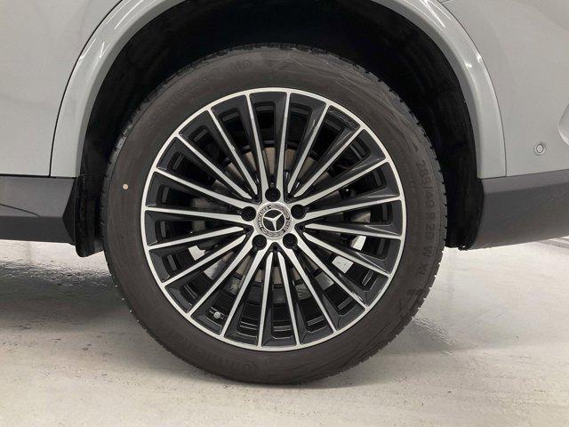 new 2025 Mercedes-Benz GLC 300 car, priced at $61,415