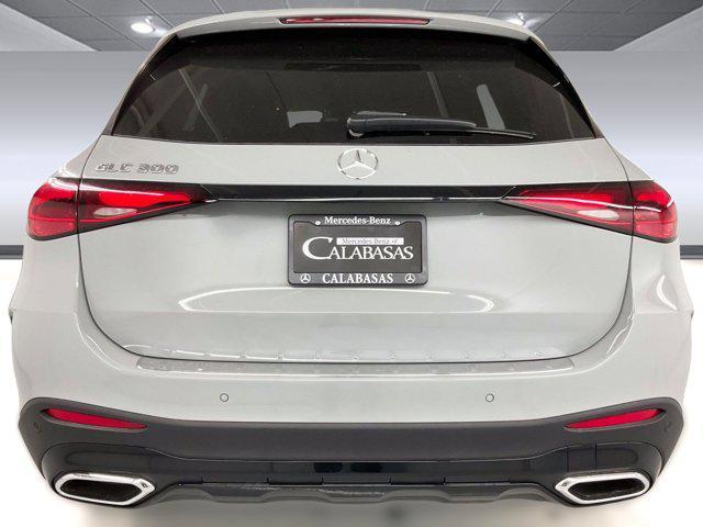 new 2025 Mercedes-Benz GLC 300 car, priced at $61,415
