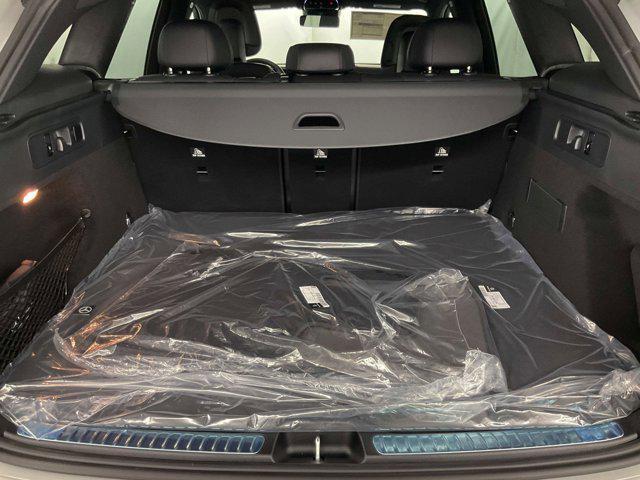 new 2025 Mercedes-Benz GLC 300 car, priced at $61,415