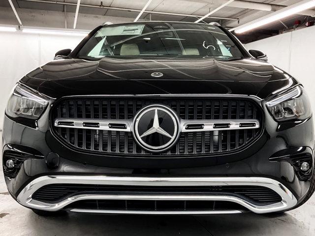 new 2025 Mercedes-Benz GLA 250 car, priced at $45,960