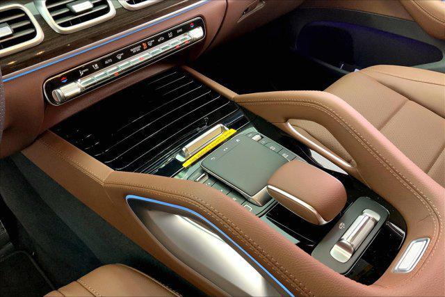 new 2025 Mercedes-Benz GLS 450 car