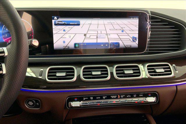 new 2025 Mercedes-Benz GLS 450 car