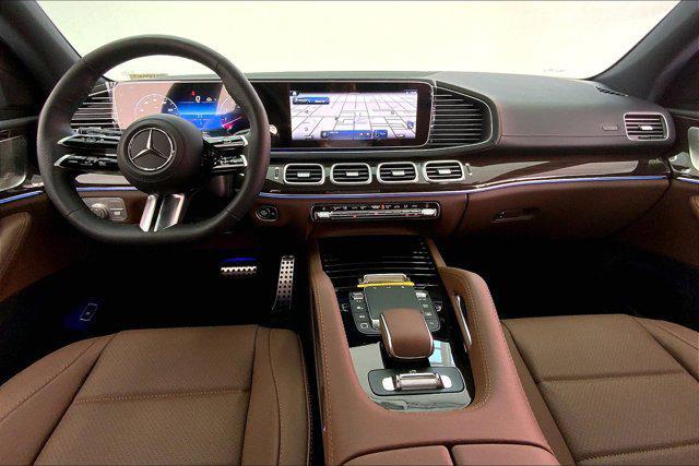 new 2025 Mercedes-Benz GLS 450 car
