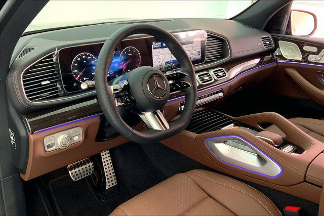 new 2025 Mercedes-Benz GLS 450 car