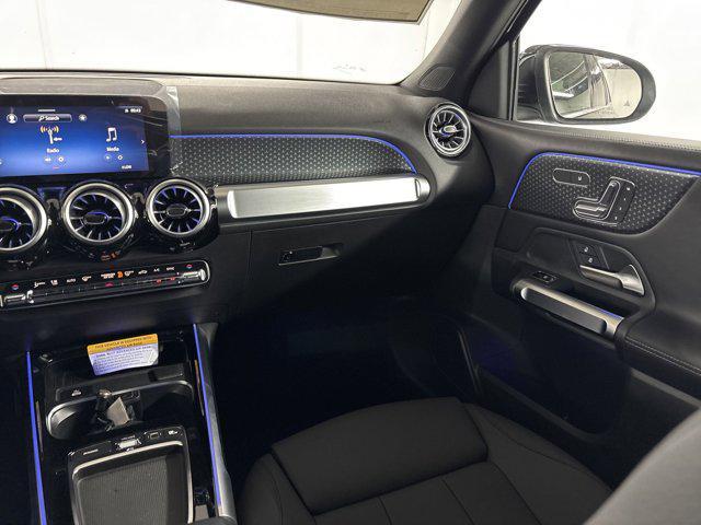 new 2025 Mercedes-Benz GLB 250 car, priced at $47,145