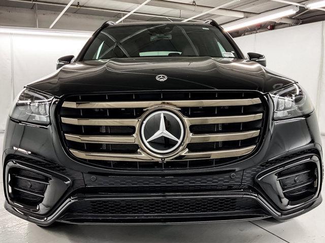 new 2025 Mercedes-Benz GLS 450 car