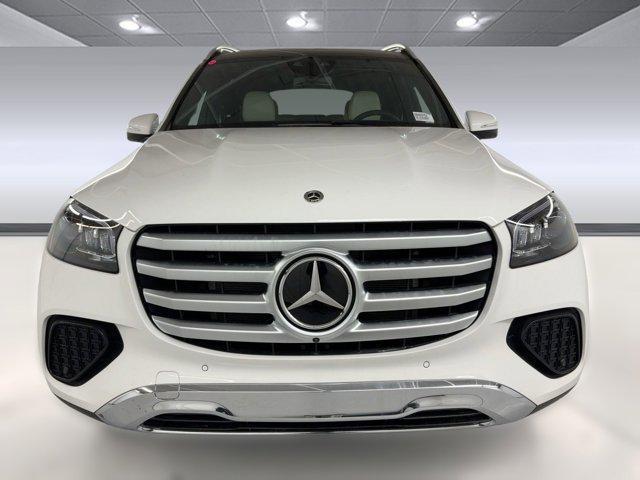 new 2025 Mercedes-Benz GLS 450 car