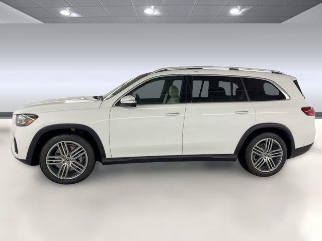 new 2025 Mercedes-Benz GLS 450 car