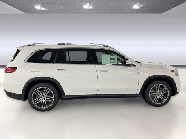 new 2025 Mercedes-Benz GLS 450 car