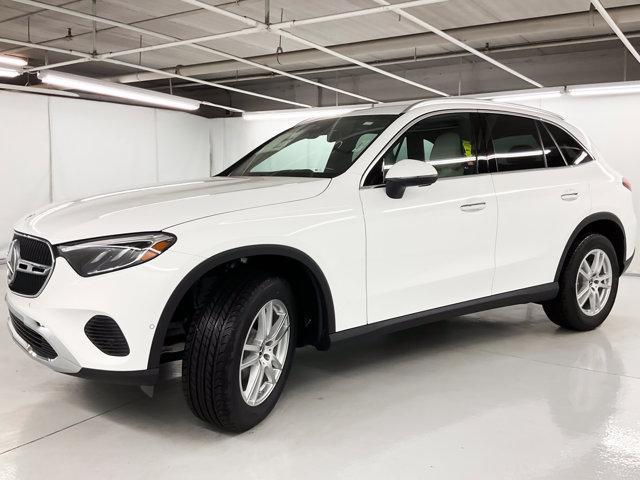 new 2025 Mercedes-Benz GLC 300 car, priced at $51,125