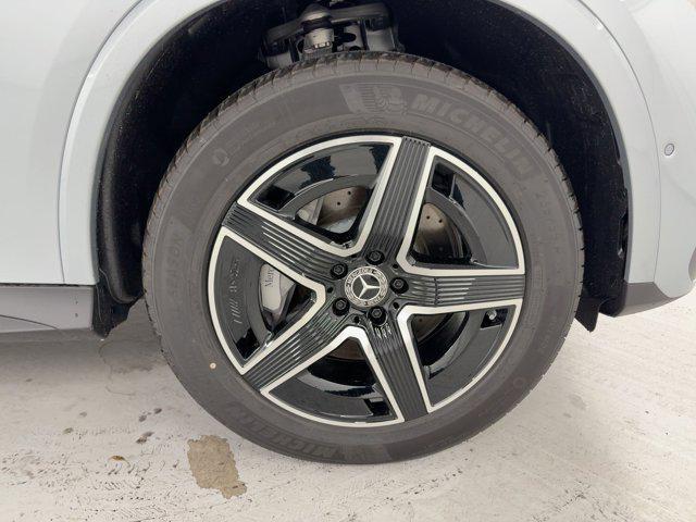 new 2026 Mercedes-Benz GLC 300 car, priced at $55,685
