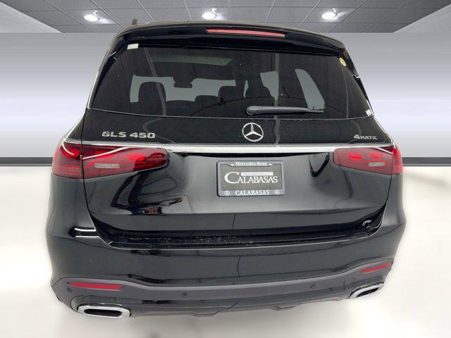 new 2025 Mercedes-Benz GLS 450 car