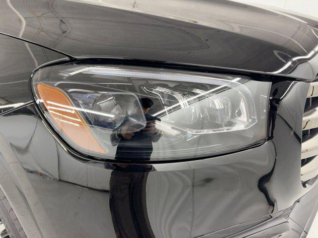 new 2025 Mercedes-Benz GLS 450 car