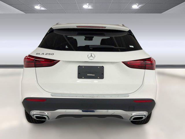 new 2026 Mercedes-Benz GLA 250 car, priced at $43,780