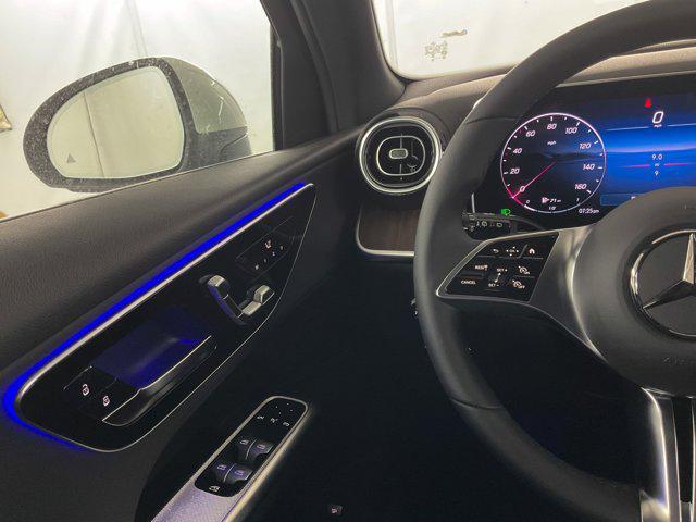 new 2025 Mercedes-Benz GLC 300 car, priced at $50,815