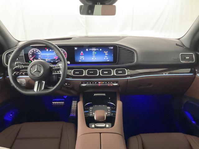 new 2025 Mercedes-Benz GLS 450 car