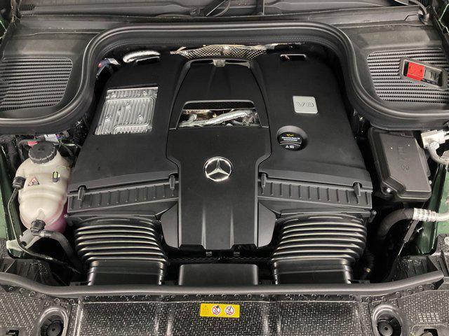 new 2025 Mercedes-Benz GLS 580 car