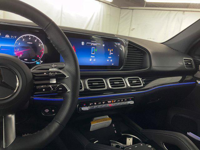 new 2025 Mercedes-Benz GLS 580 car