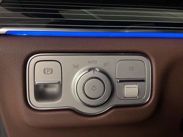 new 2025 Mercedes-Benz GLS 450 car