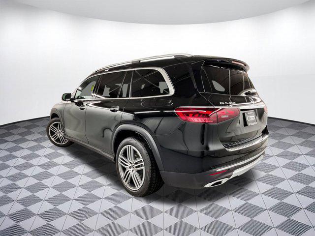 new 2025 Mercedes-Benz GLS 450 car