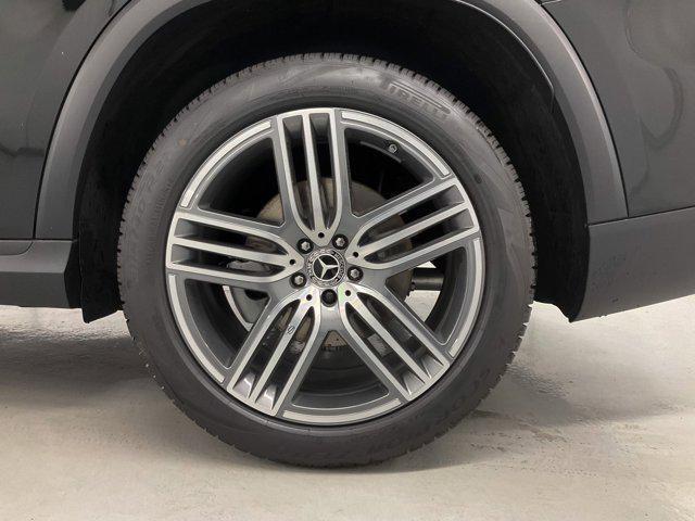 new 2025 Mercedes-Benz GLS 450 car