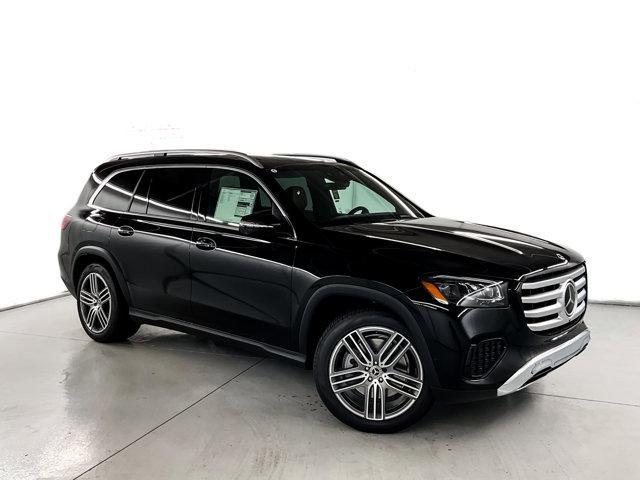 new 2025 Mercedes-Benz GLS 450 car