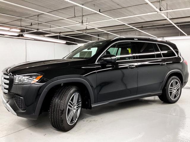 new 2025 Mercedes-Benz GLS 450 car