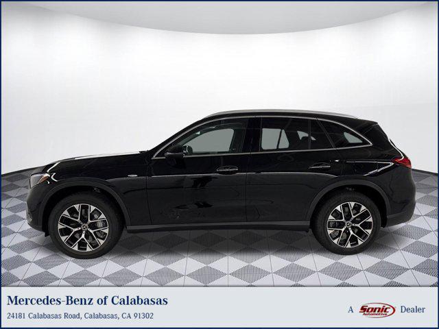 new 2025 Mercedes-Benz GLC 350e car, priced at $61,700