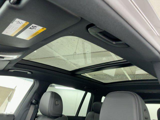 new 2025 Mercedes-Benz GLS 450 car